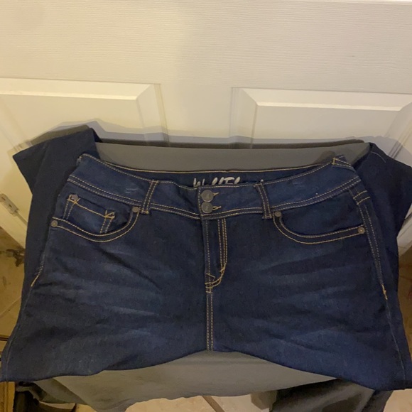 ***3/$45***Wallflower Super Stretchy Skinny Jeans Size 17 - Picture 2 of 6